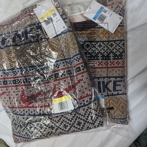 Nike Holiday Sportswear Club Sweater Size Medium and Pants Size Small